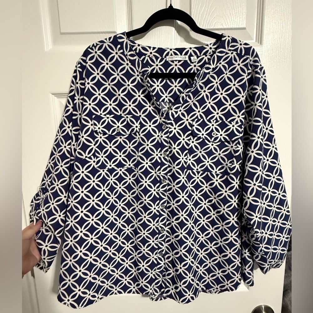 Notations Navy and White Floral Geometric Women's Top 1X